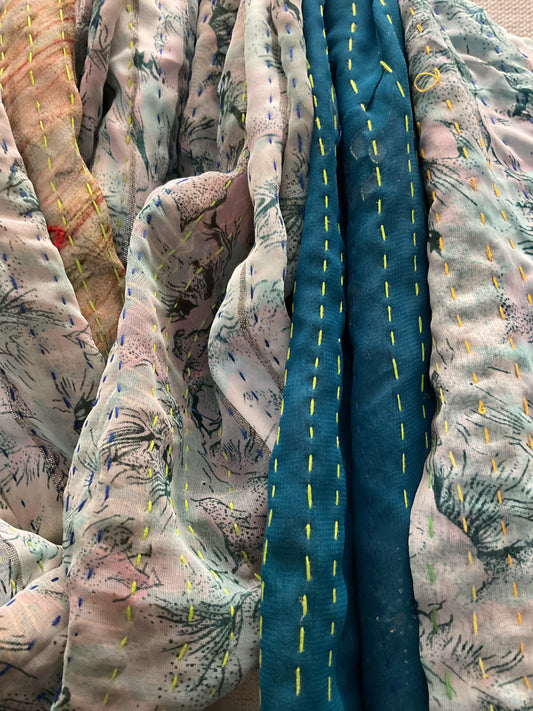 Eve O7 scarf In.