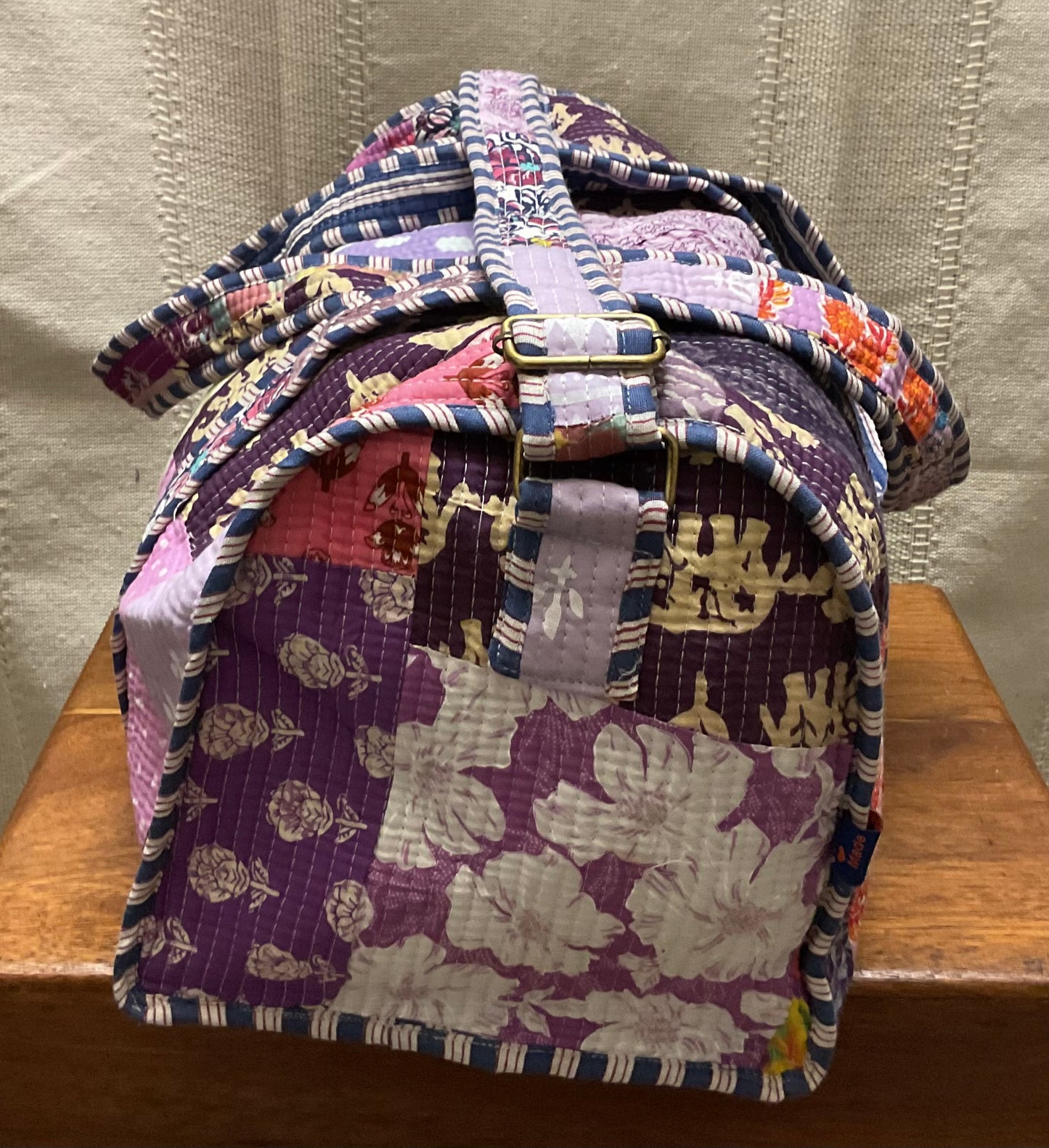 Durgapur O1 purple duffelbag In.