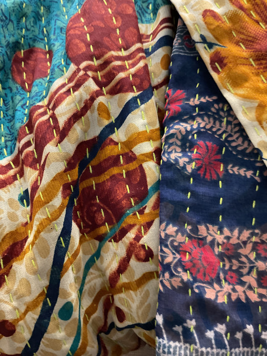 Eve O9 scarf In.