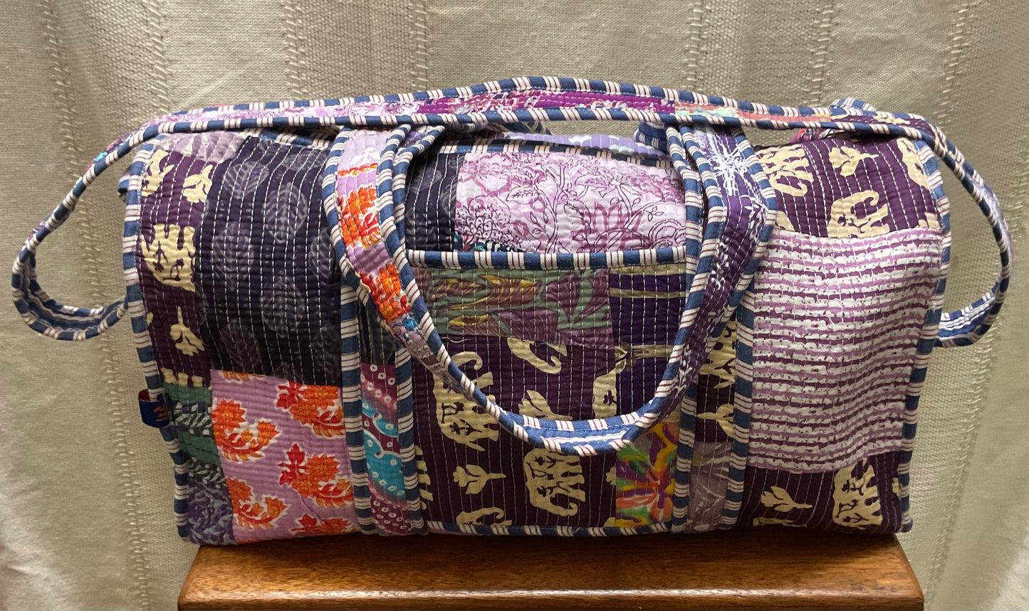Durgapur O1 purple duffelbag In.