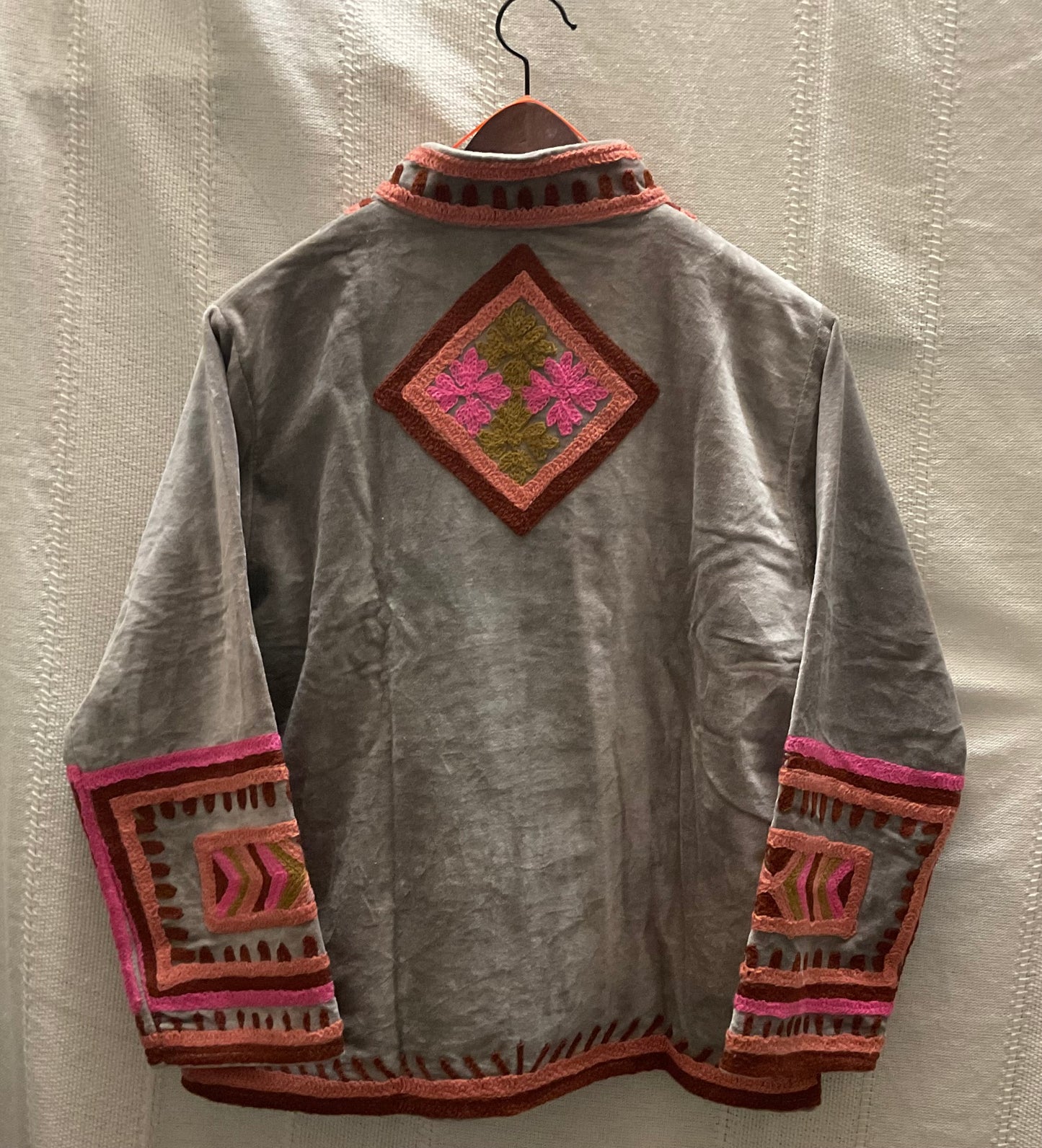 Ranchi velvet broderie In.