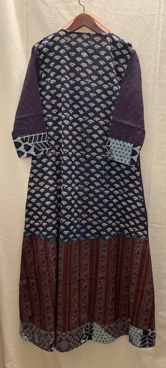 Meerut O1 long kimono dress In.
