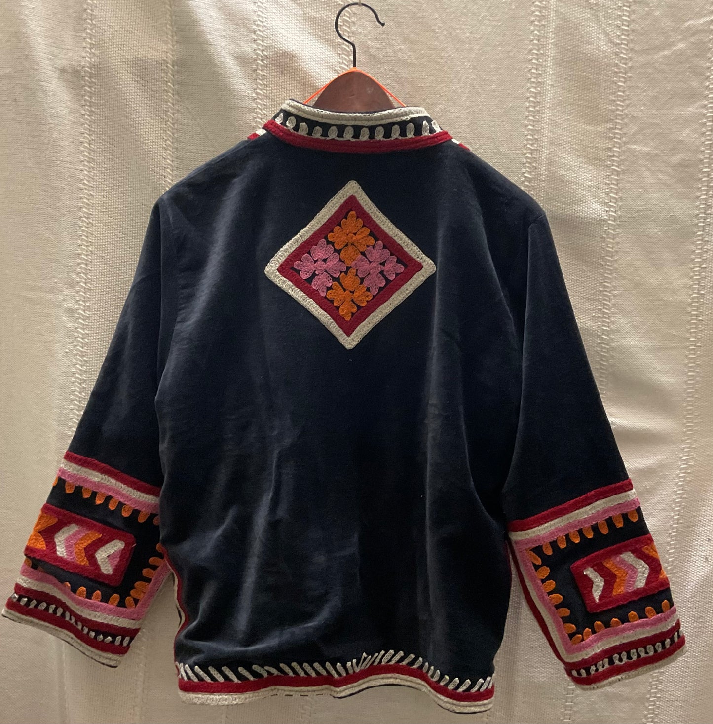 Ranchi velvet broderie In.