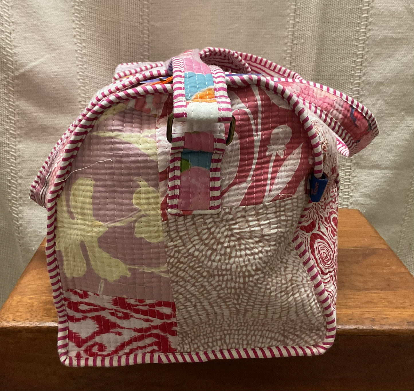 Durgapur O1 pink duffelbag In.