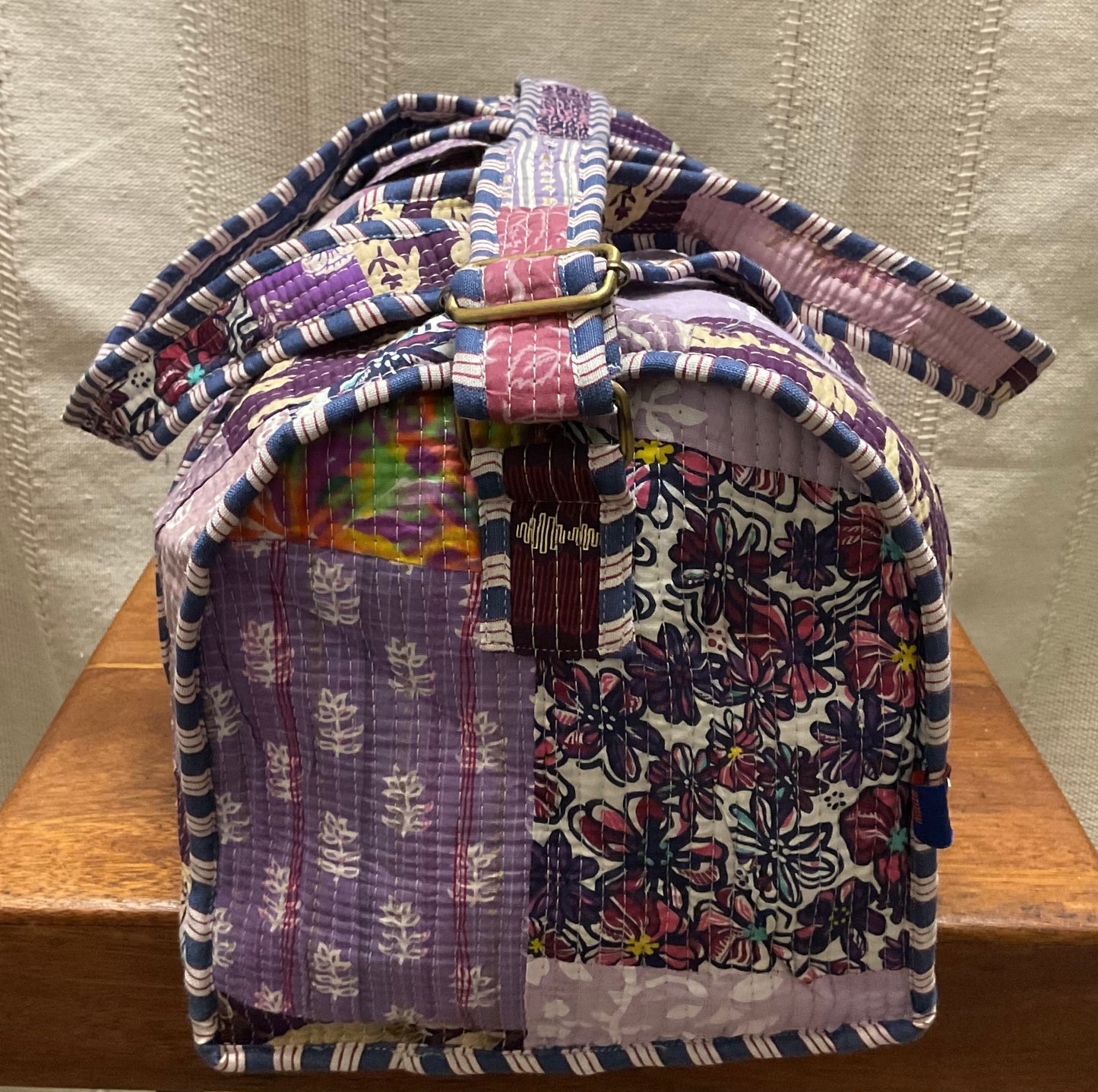 Durgapur O2 purple duffelbag In.