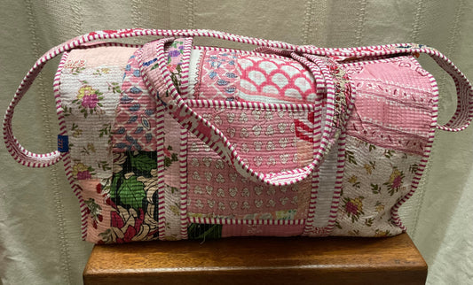 Durgapur O2 pink duffelbag In.