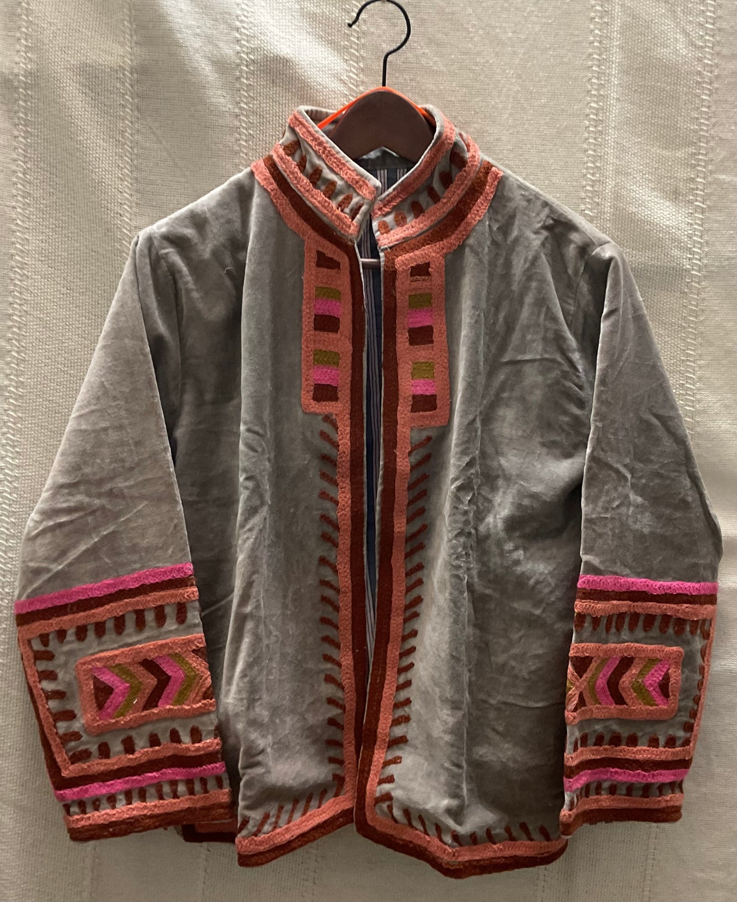 Ranchi velvet broderie In.
