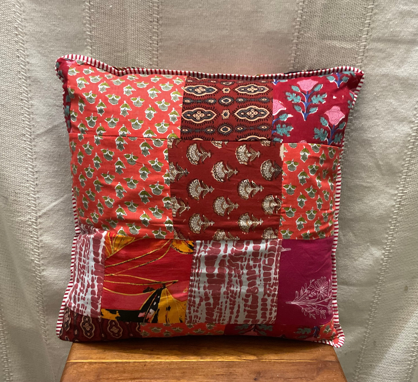 Dumka 50x50 In.