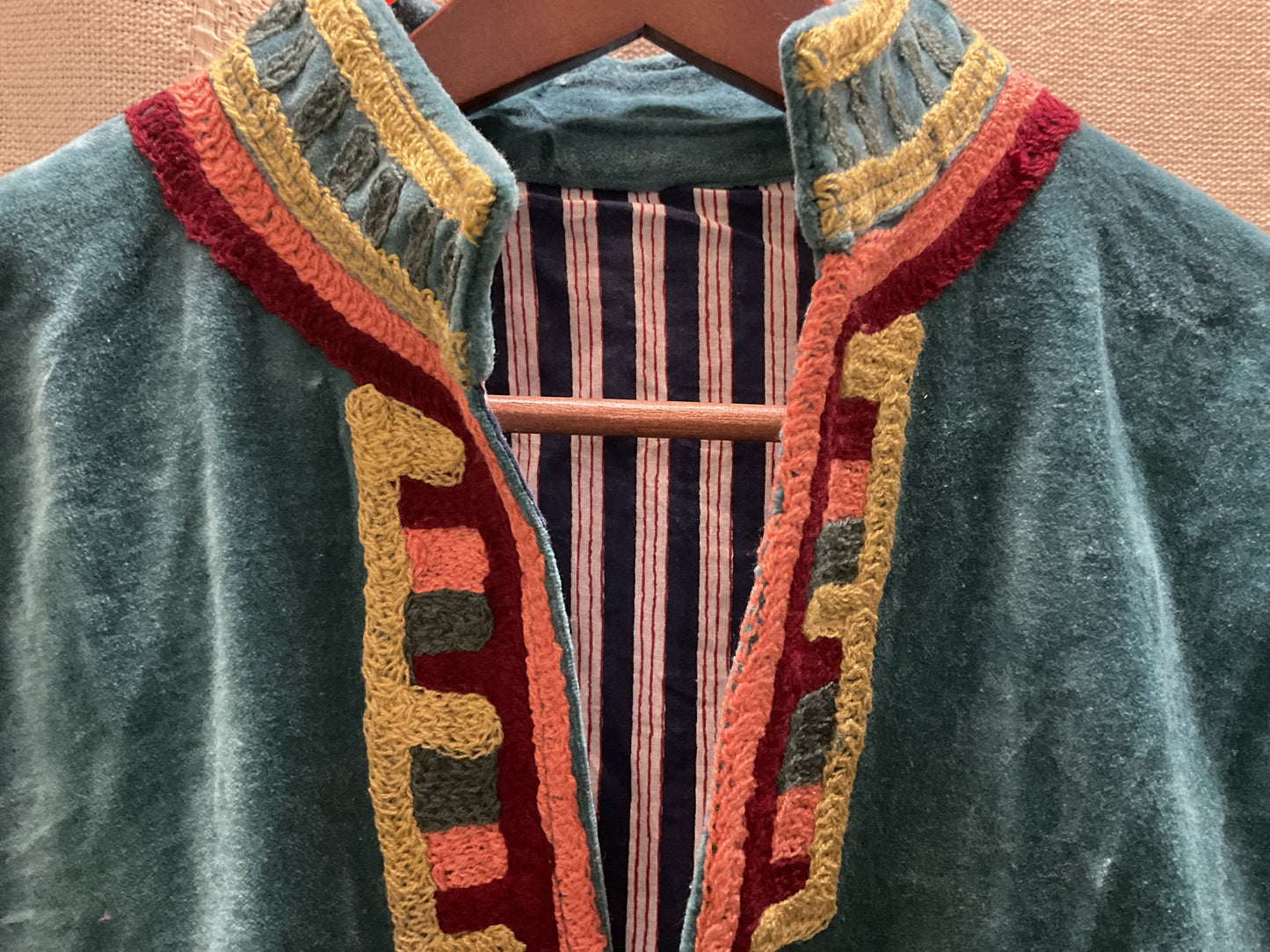 Ranchi velvet broderie In.