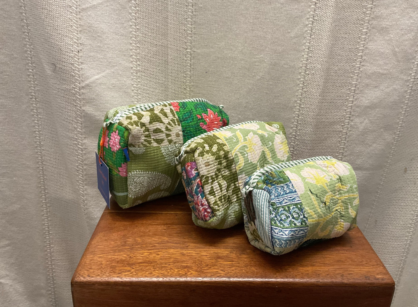Dhaubad O2 green 3/1 pouch In.