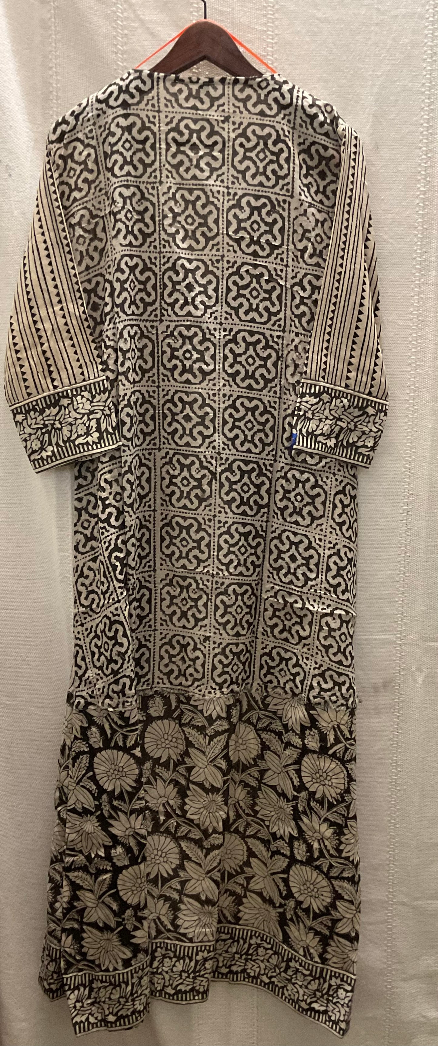 Meerut O8 long kimono dress In.