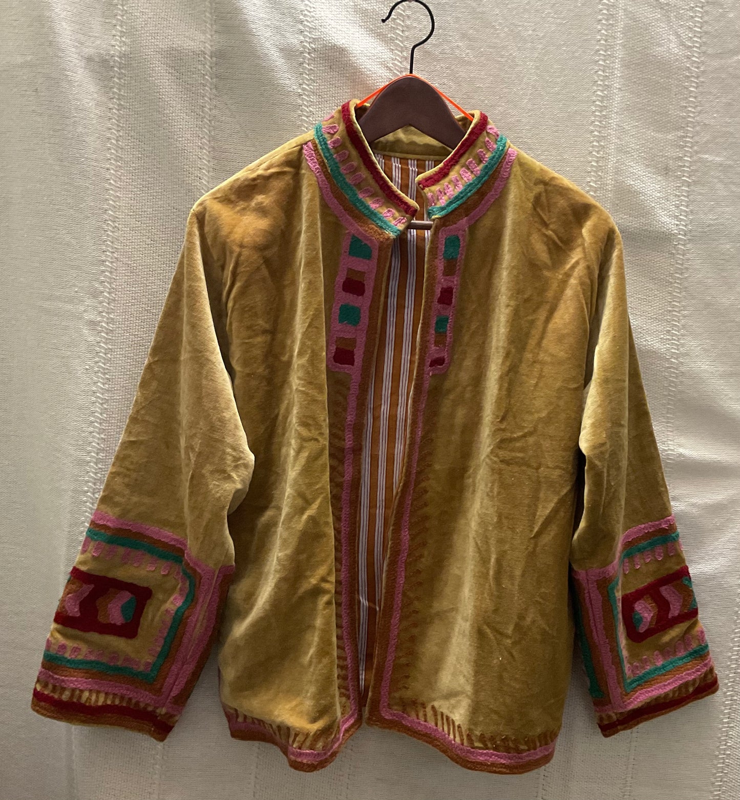 Ranchi velvet broderie In.